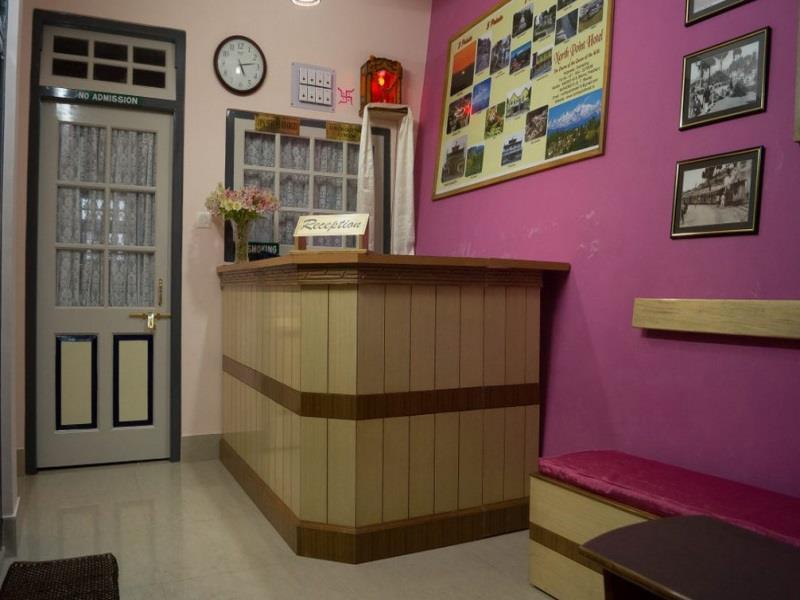 North Point Hotel Darjeeling  Bagian luar foto